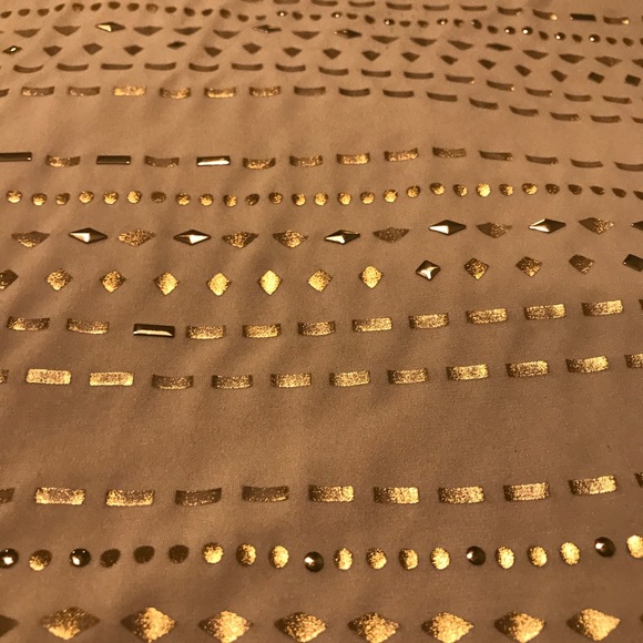 Cream and gold xxl shirt! - Picture 3 of 5